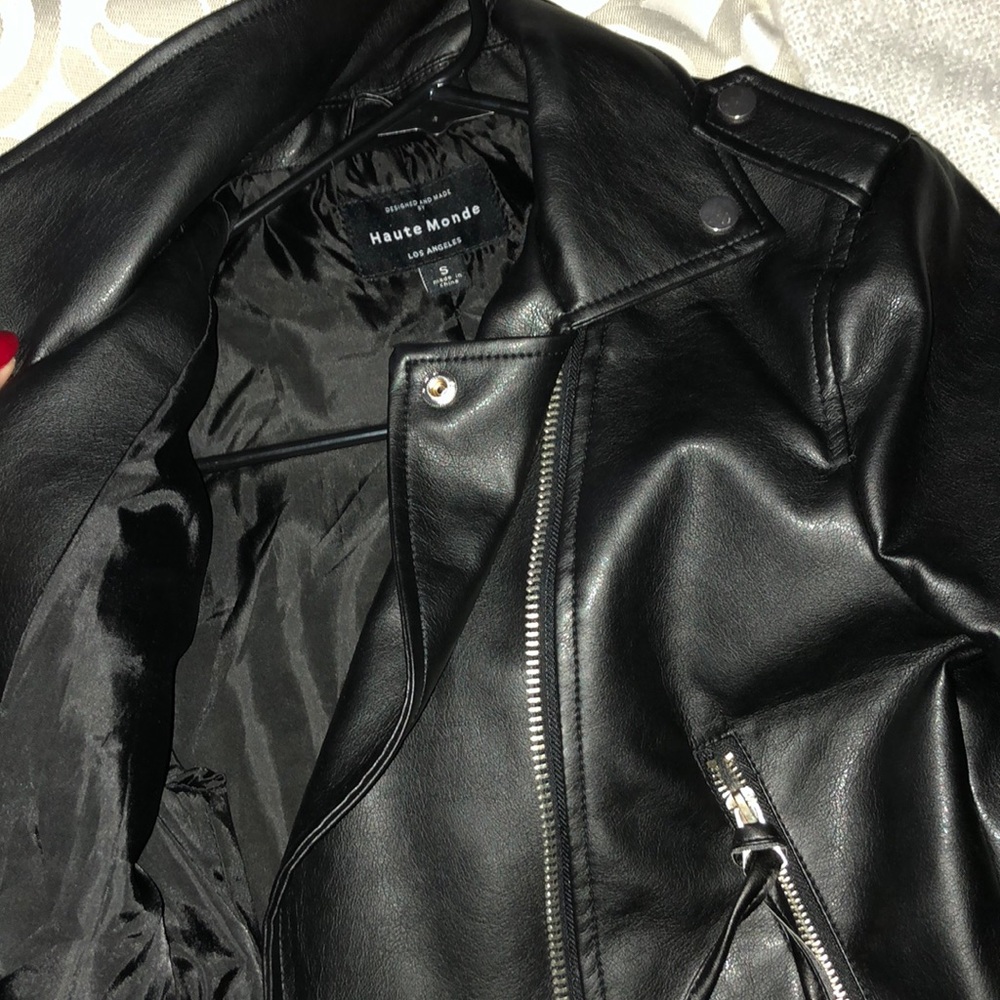 Leather jacket - Picture 4 of 4